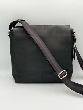 Coach Sullivan 12"x10" Messenger Crossbody Bag Black Leather Unisex